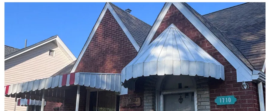 Front entry awning & brick detail