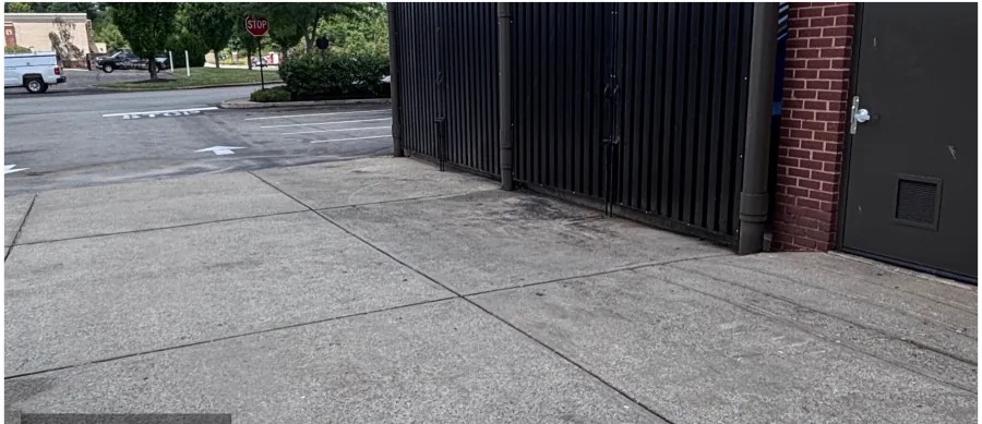 Commercial concrete apron